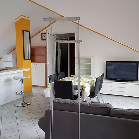 Chez Panda: Ampia E Luminosa Mansarda - Open Space Apartment Caselette